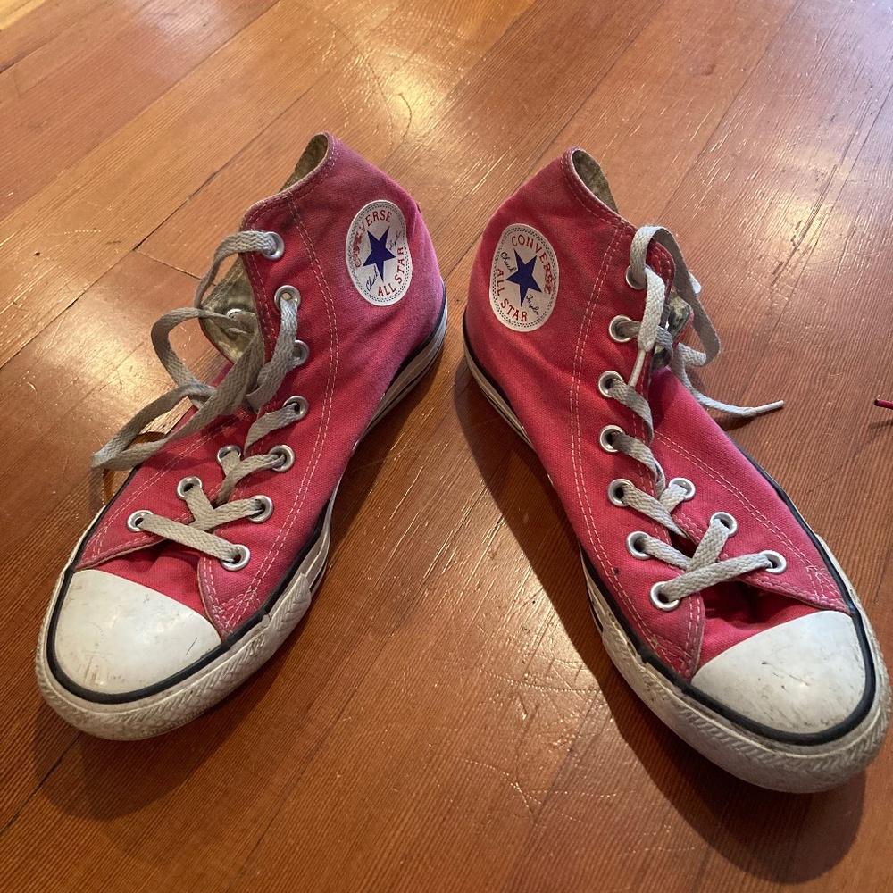 Pink converse hightops